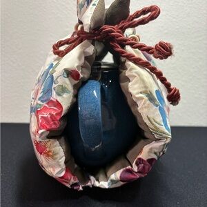 Vintage Tea Cosy Floral Plastic  Drawstring Bag with Wooden Base